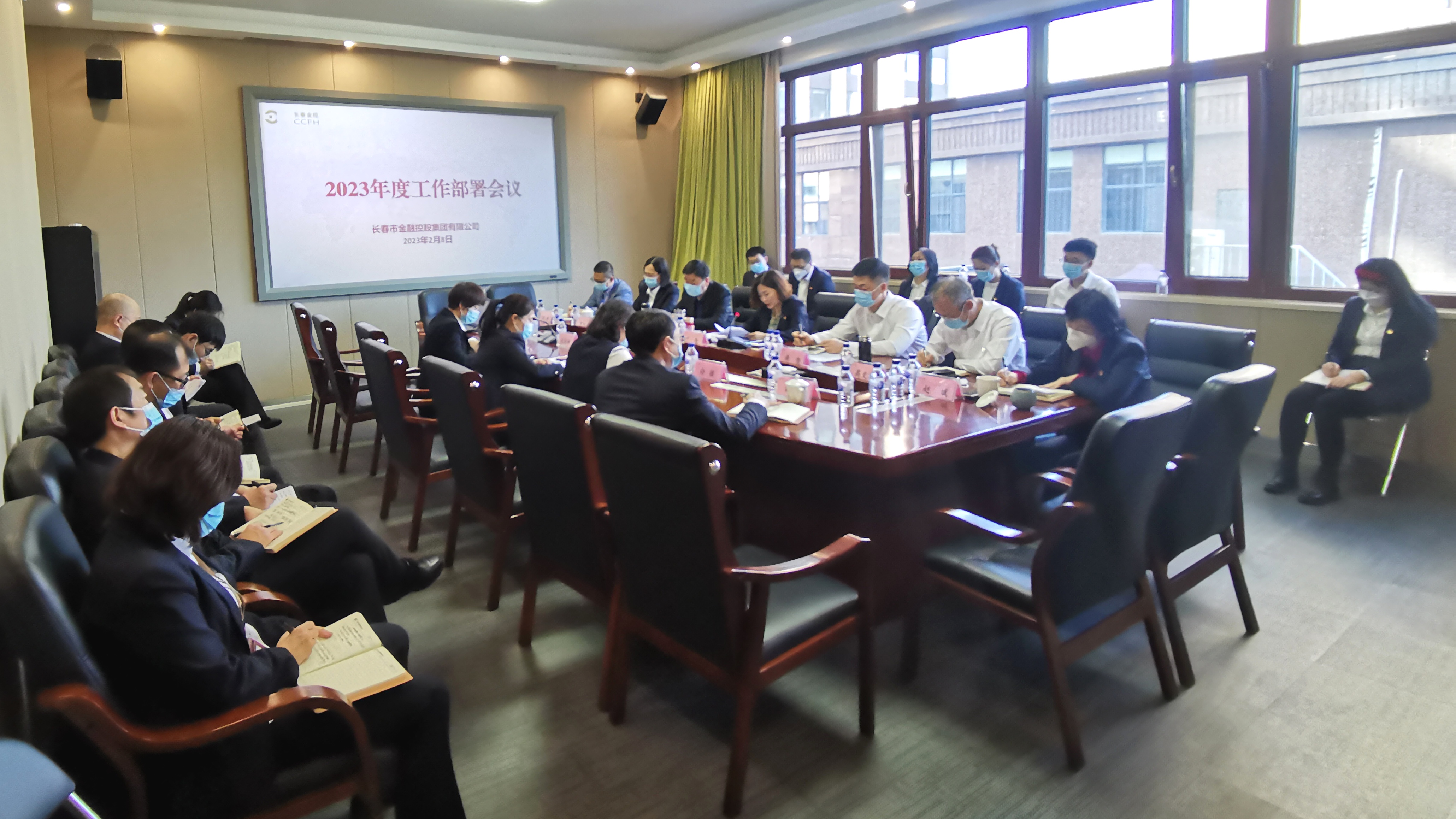 在穩(wěn)中求進中出亮點、做特色、勇突破